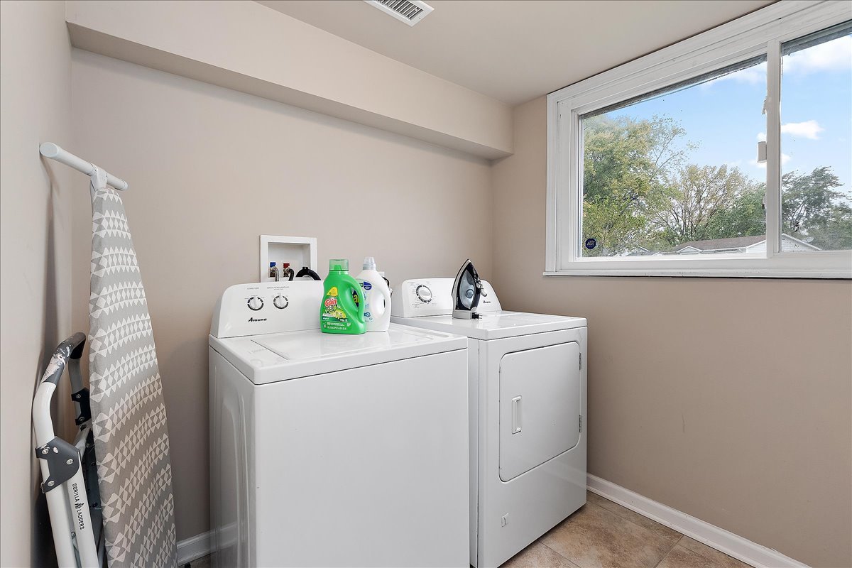 4301 Whitehall Lane, Richton Park, IL 60471