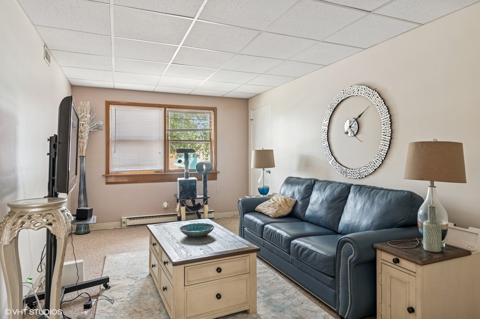 7017 North Avenue, Oak Park, IL 60302