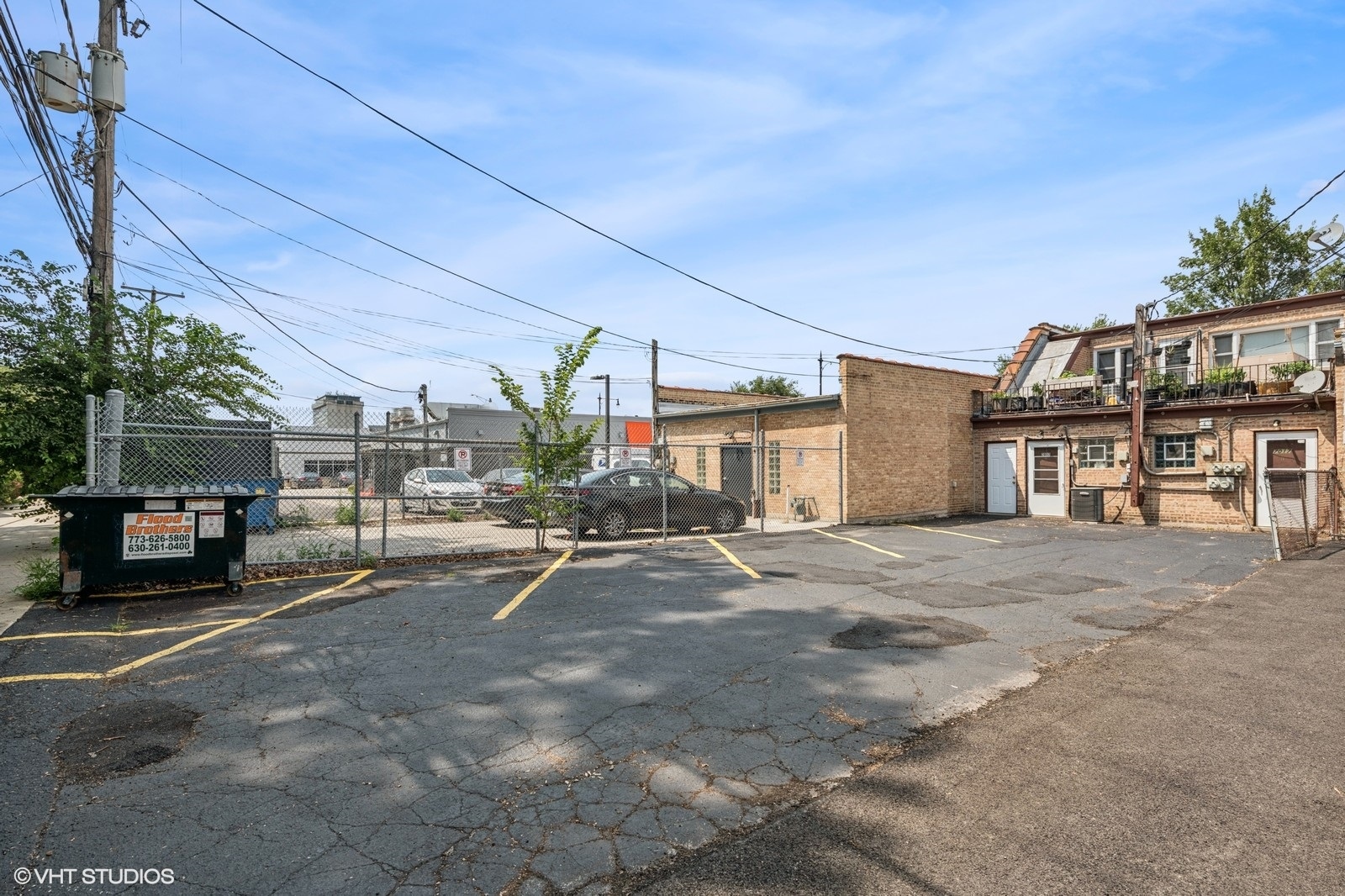 7017 North Avenue, Oak Park, IL 60302