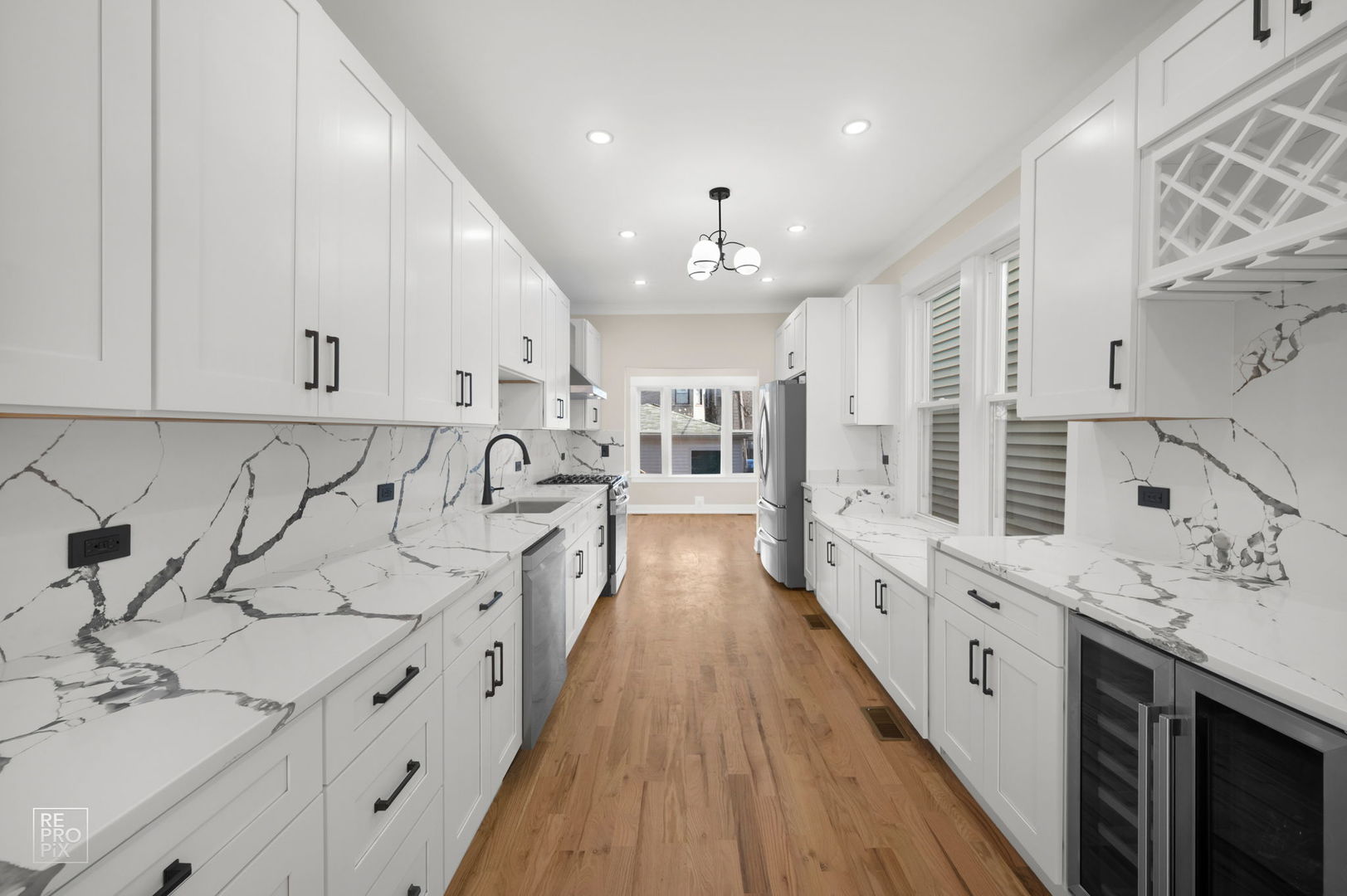 3641 N Hermitage Avenue, Chicago, IL 60613