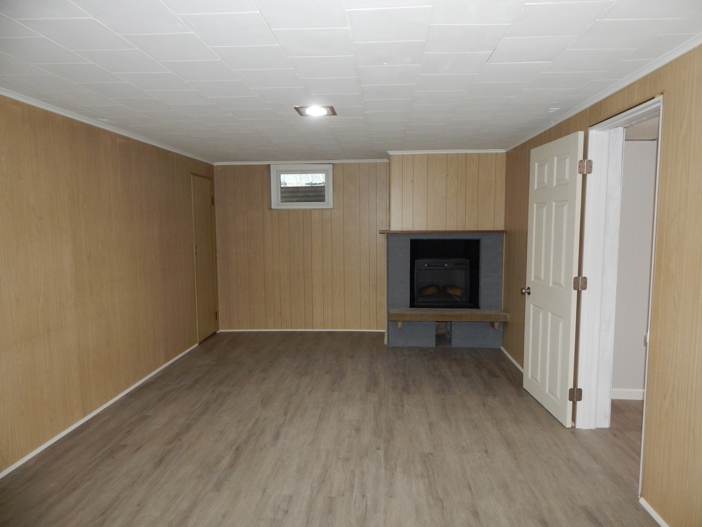 1107 Santa Rosa Avenue, Wheaton, IL 60187