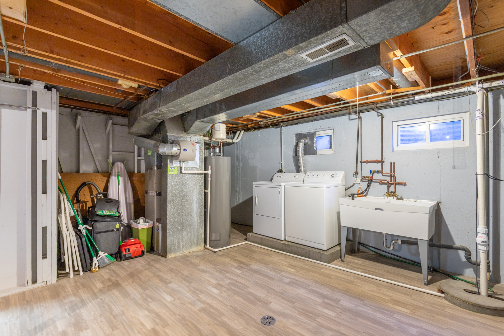 715 W Hillside Drive, Bensenville, IL 60106