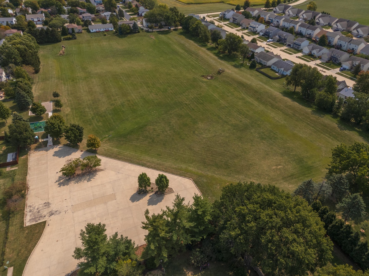 450 Beechwood Court, Normal, IL 61761