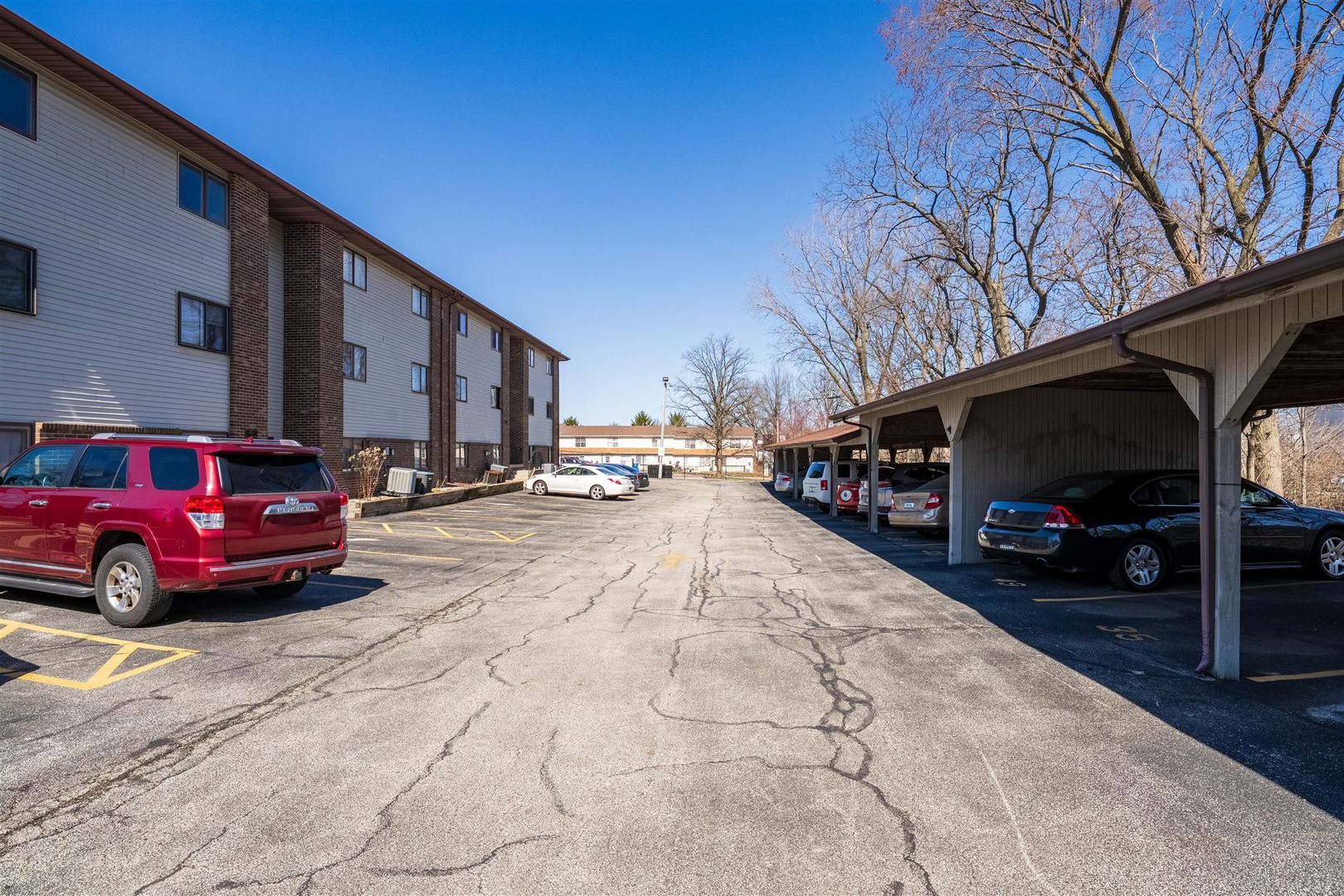 1916 Tracy Drive #48, Bloomington, IL 61704