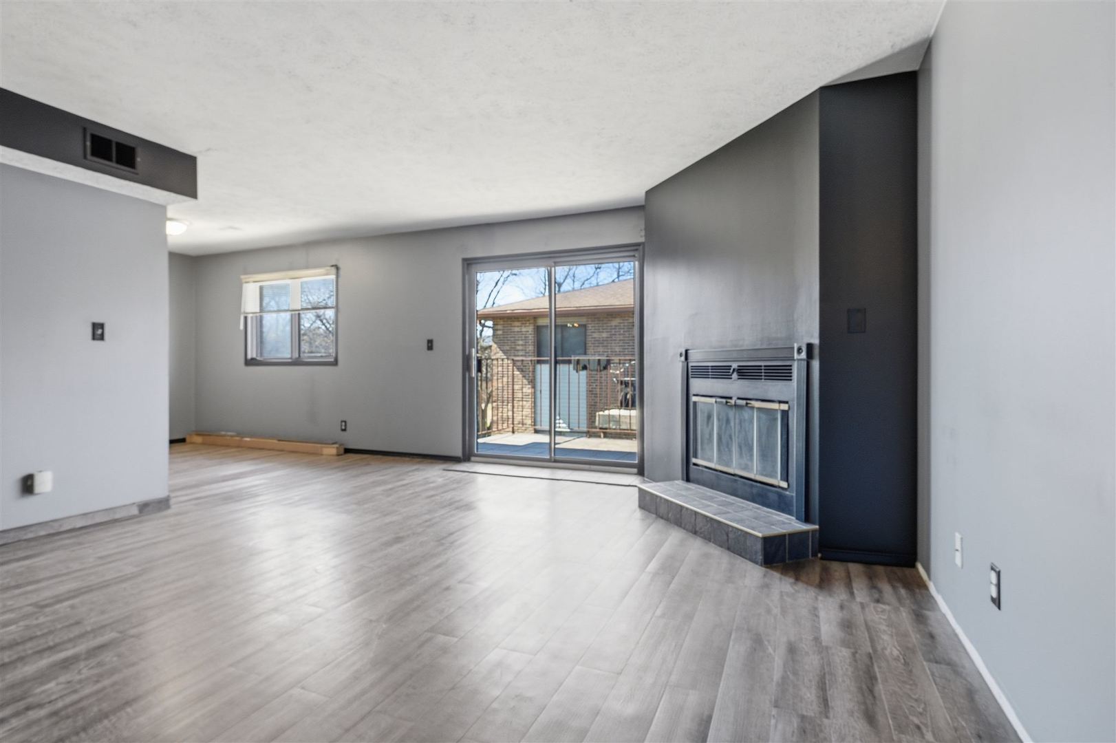 1916 Tracy Drive #48, Bloomington, IL 61704