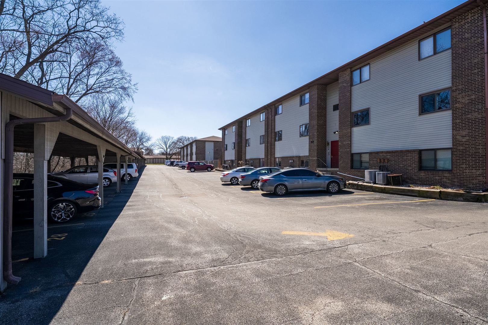 1916 Tracy Drive #48, Bloomington, IL 61704