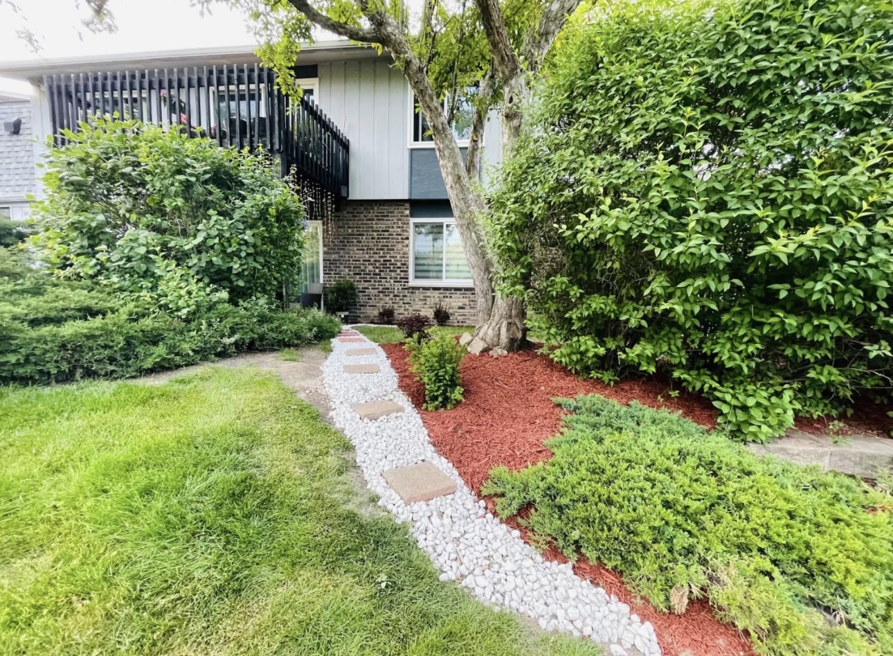 952 E Old Willow Road #102, Prospect Heights, IL 60070