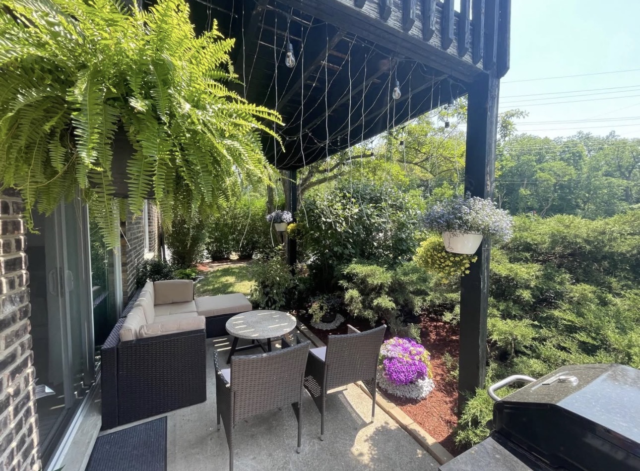 952 E Old Willow Road #102, Prospect Heights, IL 60070