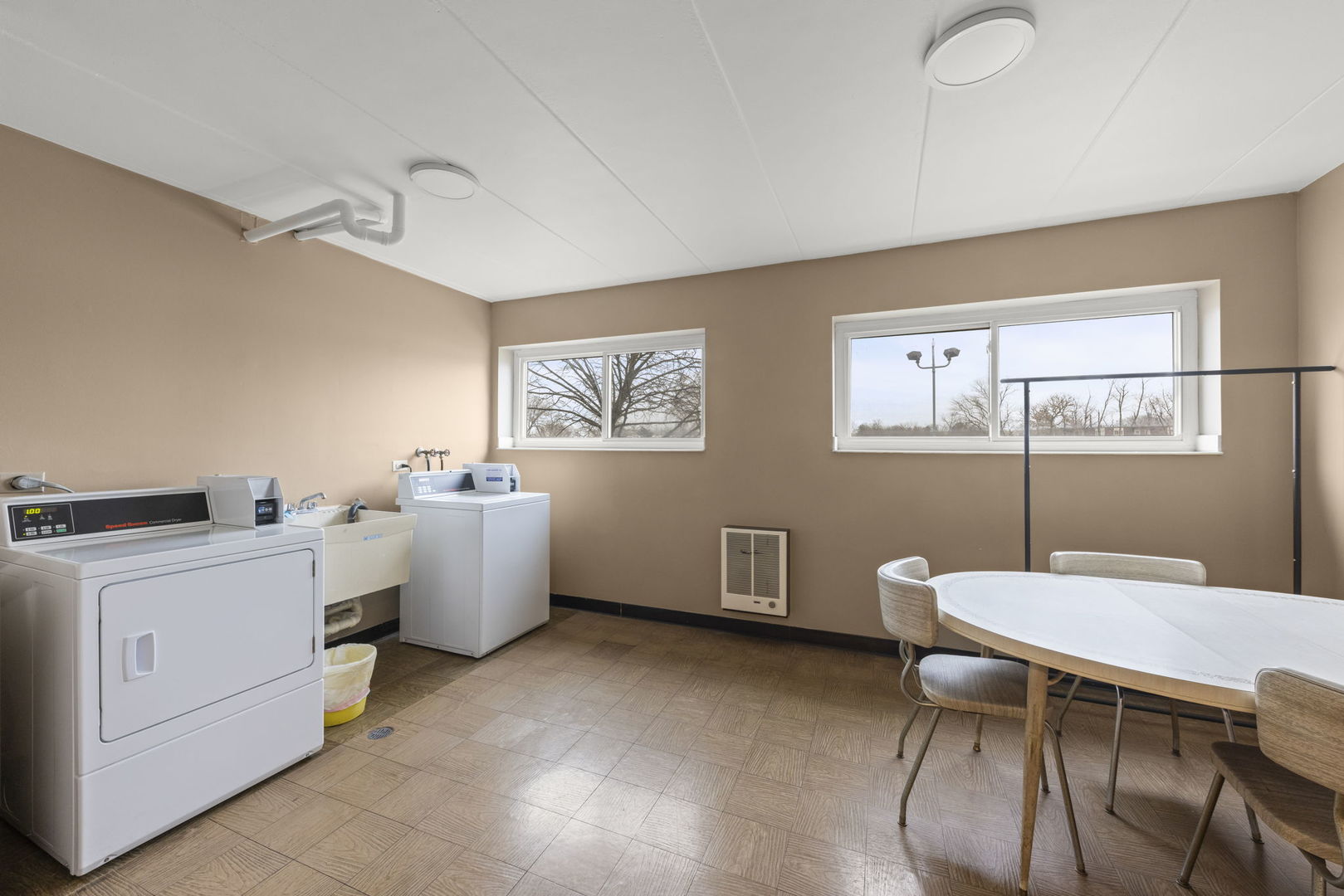 2900 Maple Avenue #15B, Downers Grove, IL 60515