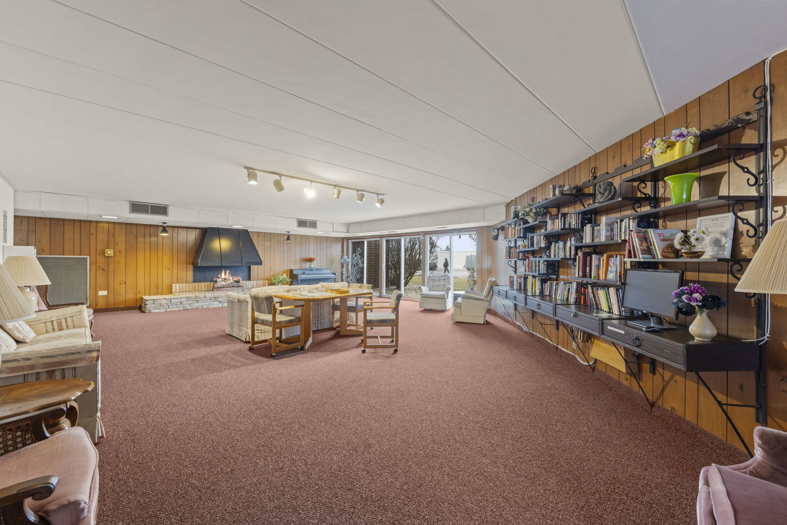 2900 Maple Avenue #15B, Downers Grove, IL 60515