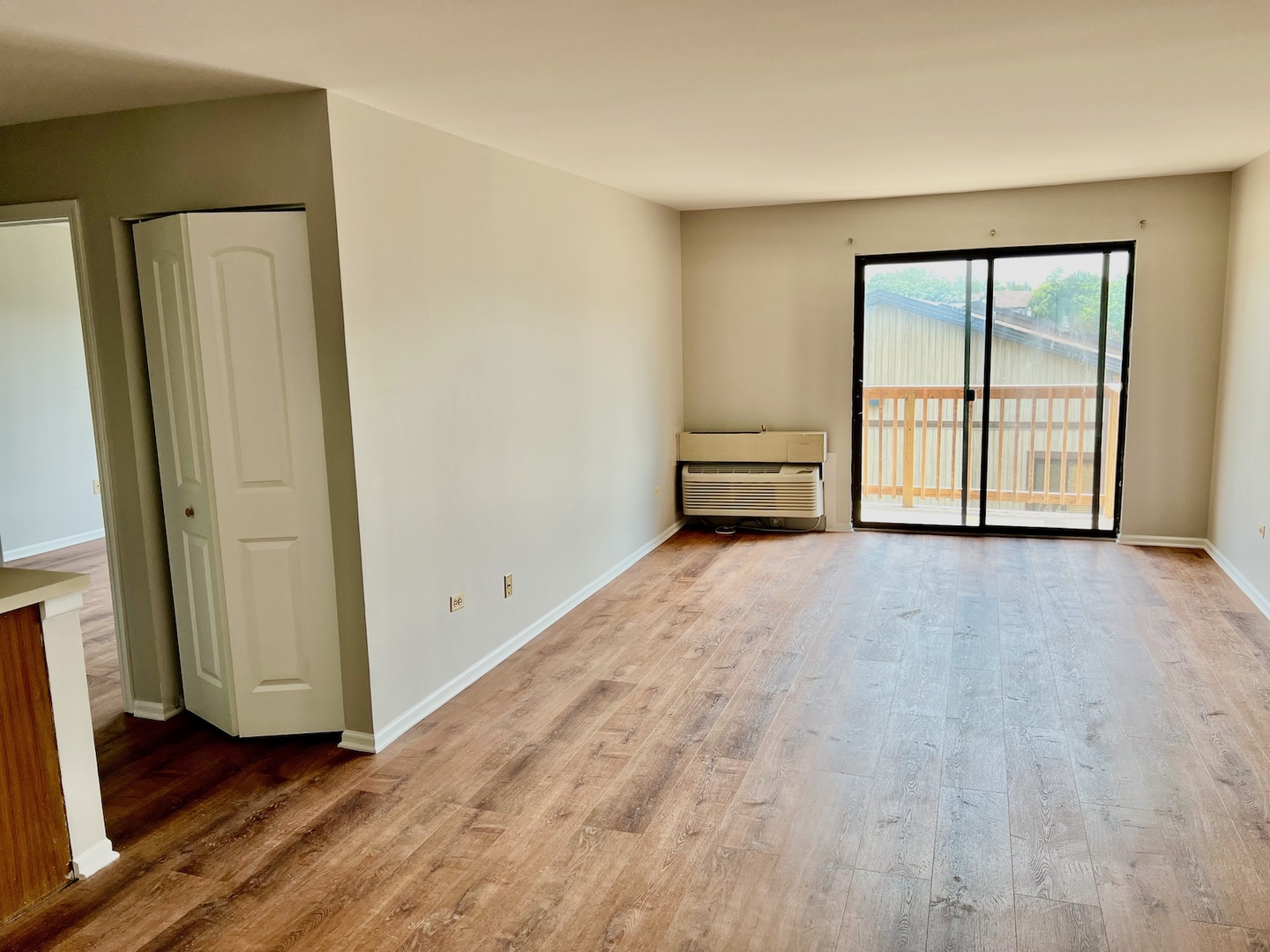 746 Prescott Drive #306, Roselle, IL 60172