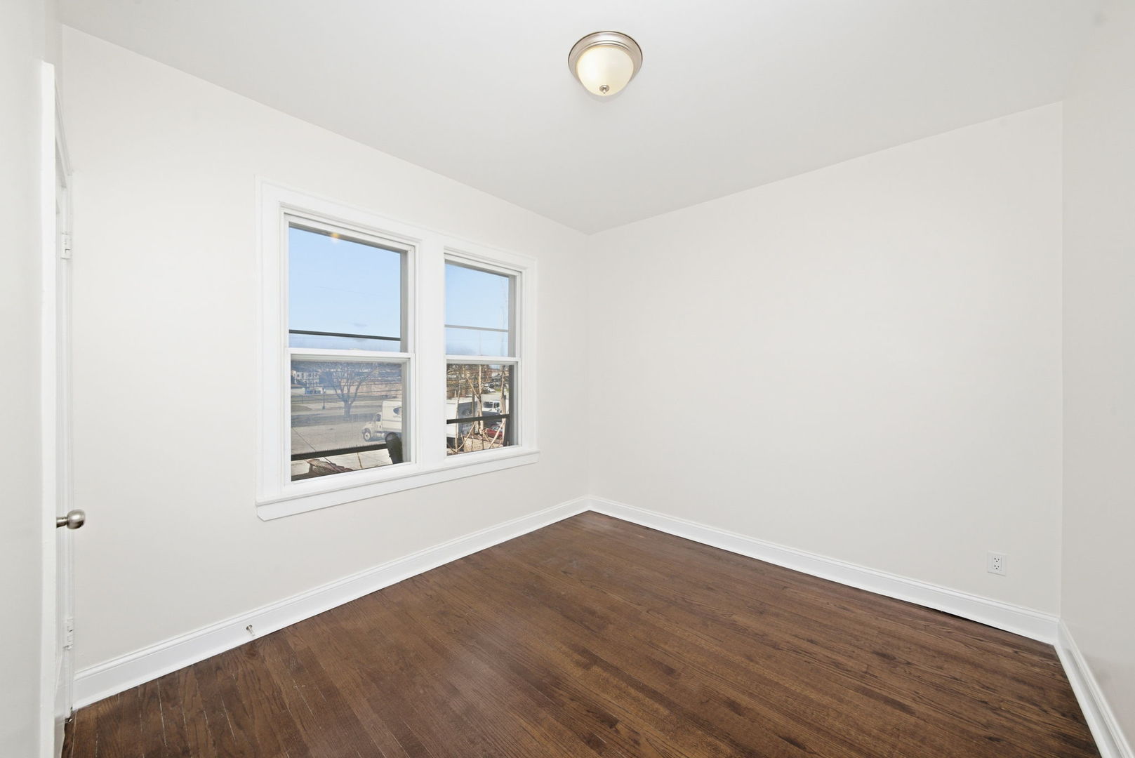 8024 S Vernon Avenue, Chicago, IL 60619