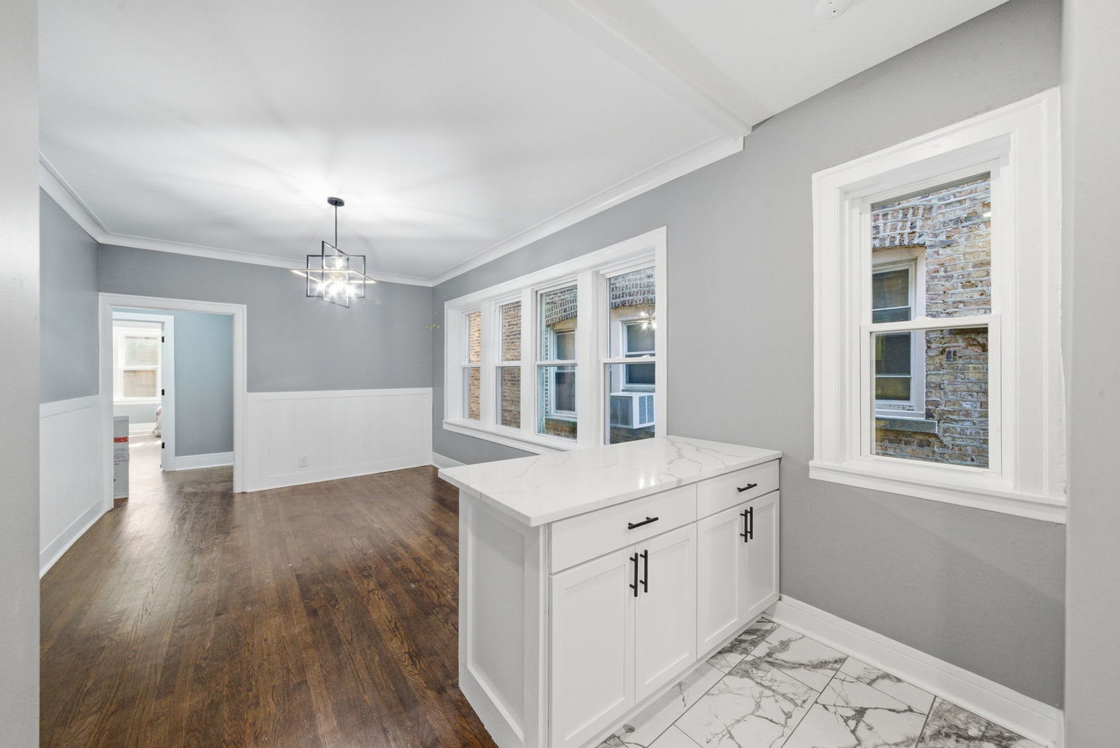 8024 S Vernon Avenue, Chicago, IL 60619