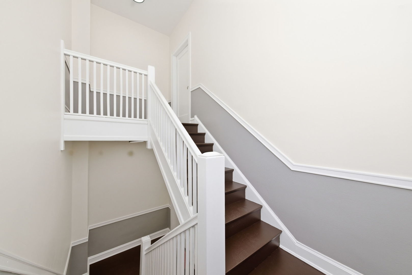 8024 S Vernon Avenue, Chicago, IL 60619