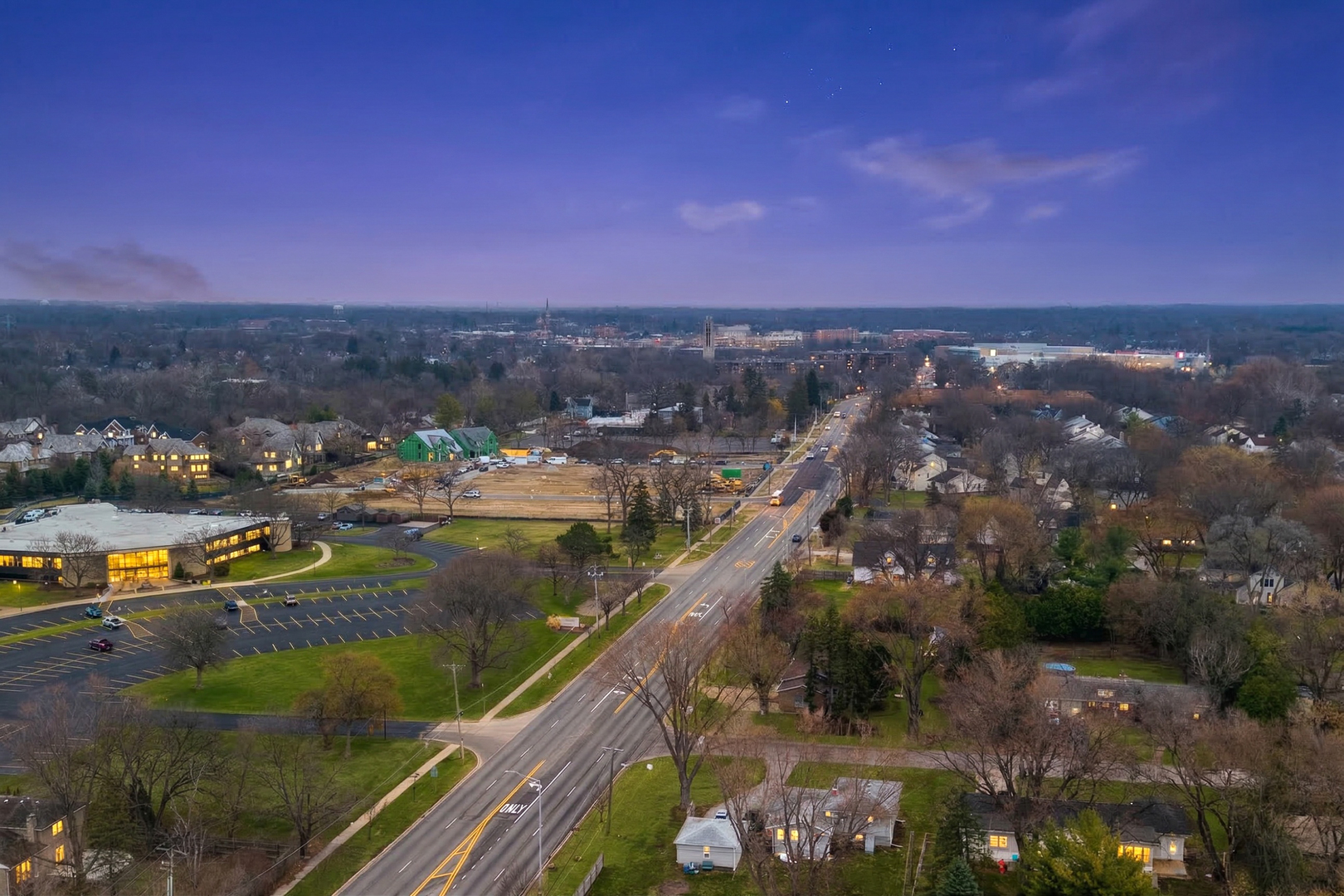 28W075 Aurora Avenue, Naperville, IL 60540