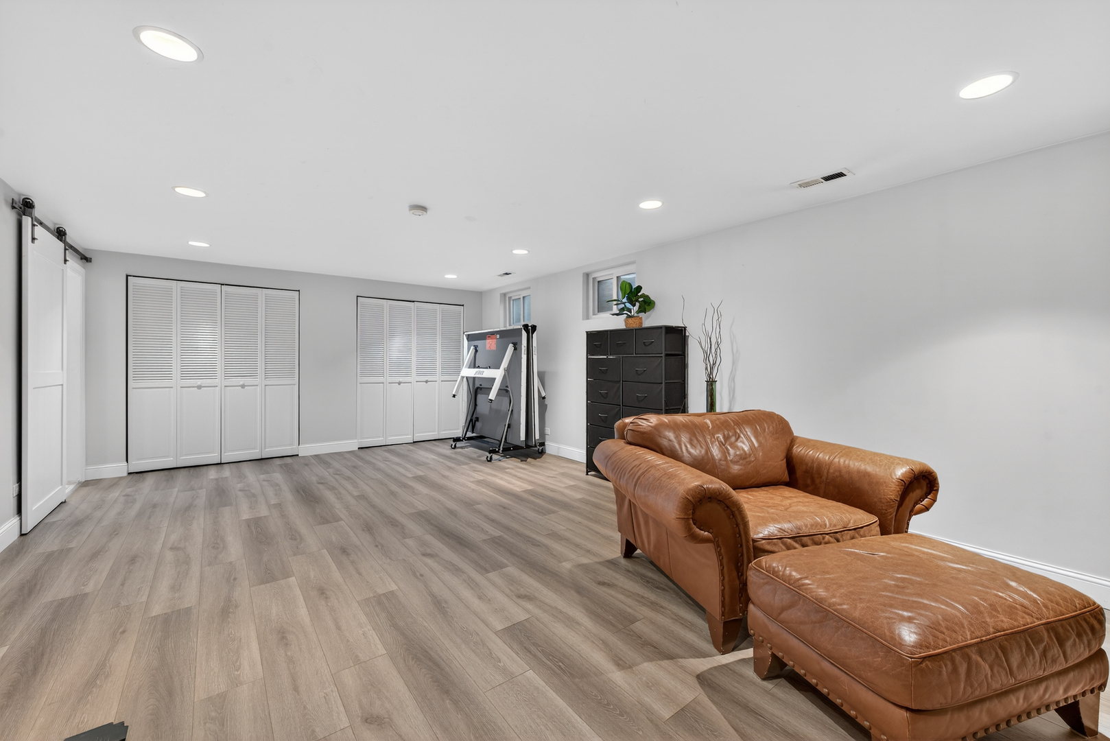 28W075 Aurora Avenue, Naperville, IL 60540