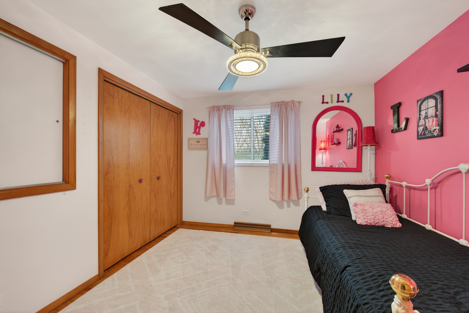 28W075 Aurora Avenue, Naperville, IL 60540