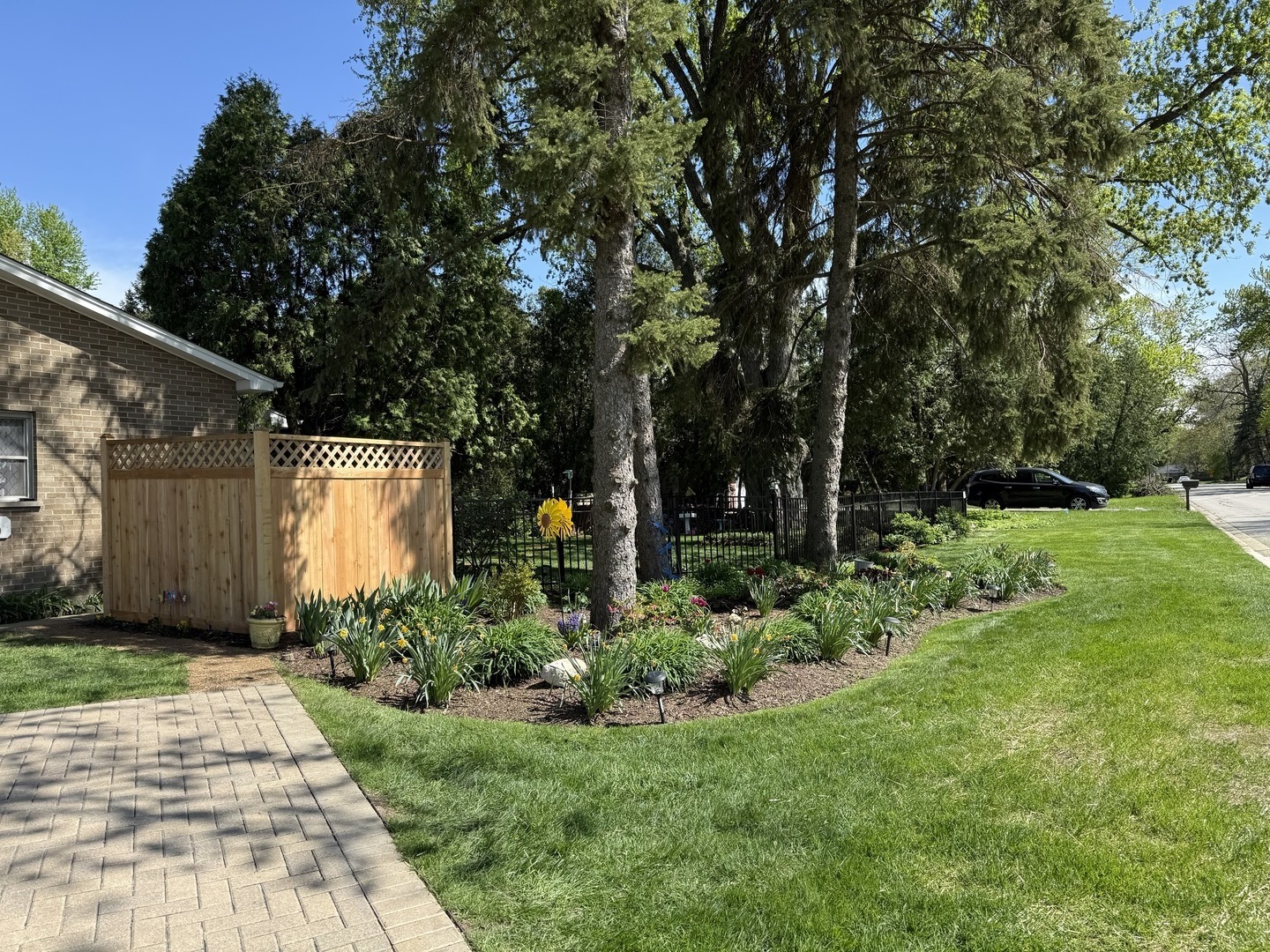 28W075 Aurora Avenue, Naperville, IL 60540