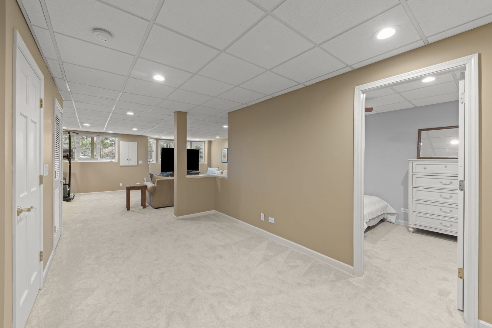 26W172 Klein Creek Drive, Winfield, IL 60190