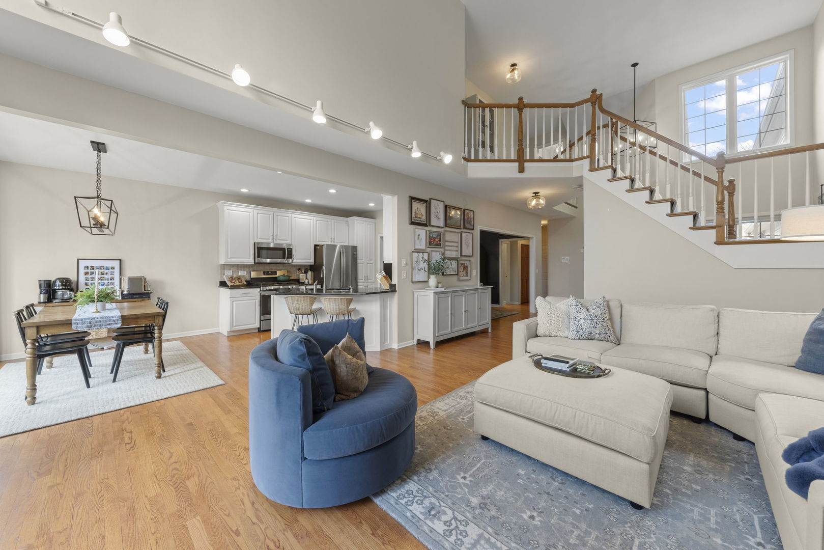 26W172 Klein Creek Drive, Winfield, IL 60190