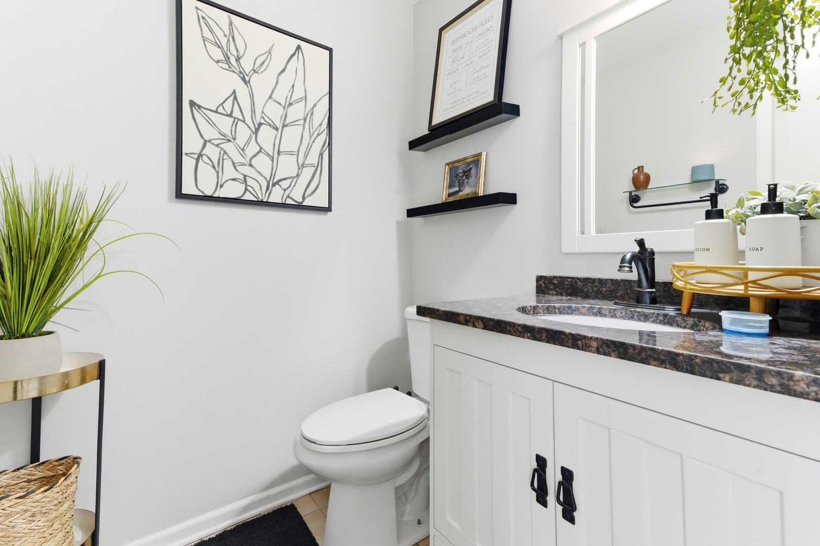 2001 Madison Avenue, Gurnee, IL 60031