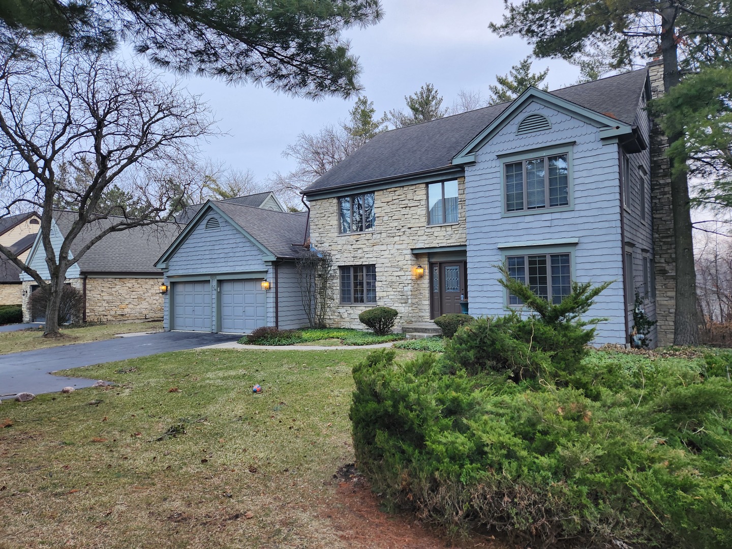 6808 Scotch Pine Trail, Darien, IL 60561