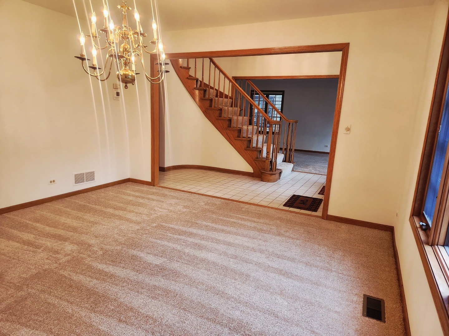 6808 Scotch Pine Trail, Darien, IL 60561