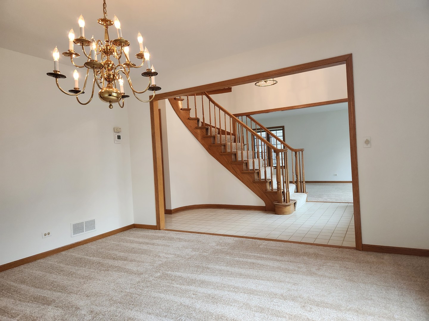 6808 Scotch Pine Trail, Darien, IL 60561