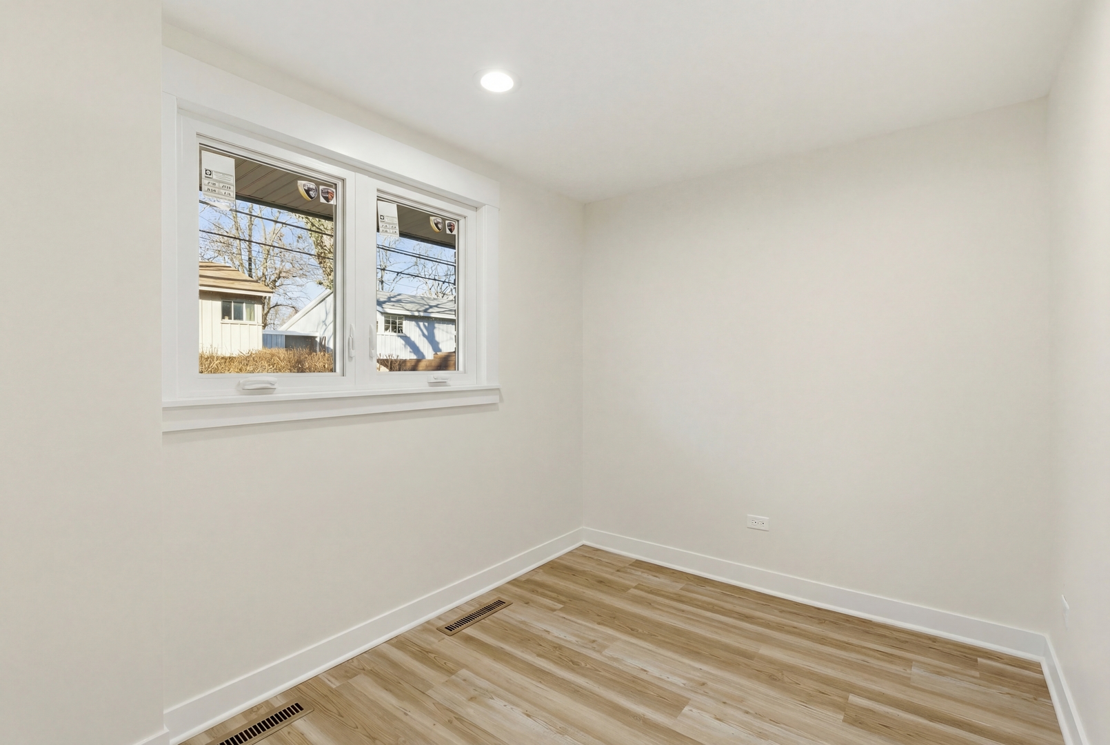 3609 Central Street, Evanston, IL 60201