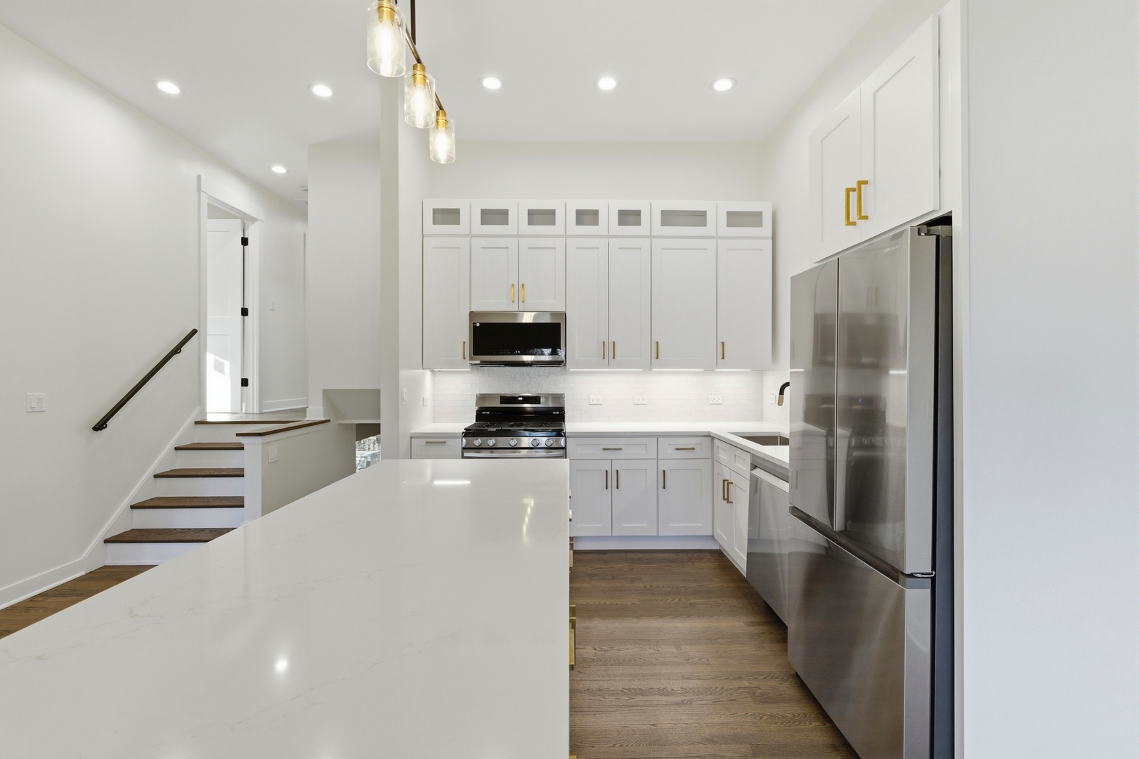 3609 Central Street, Evanston, IL 60201