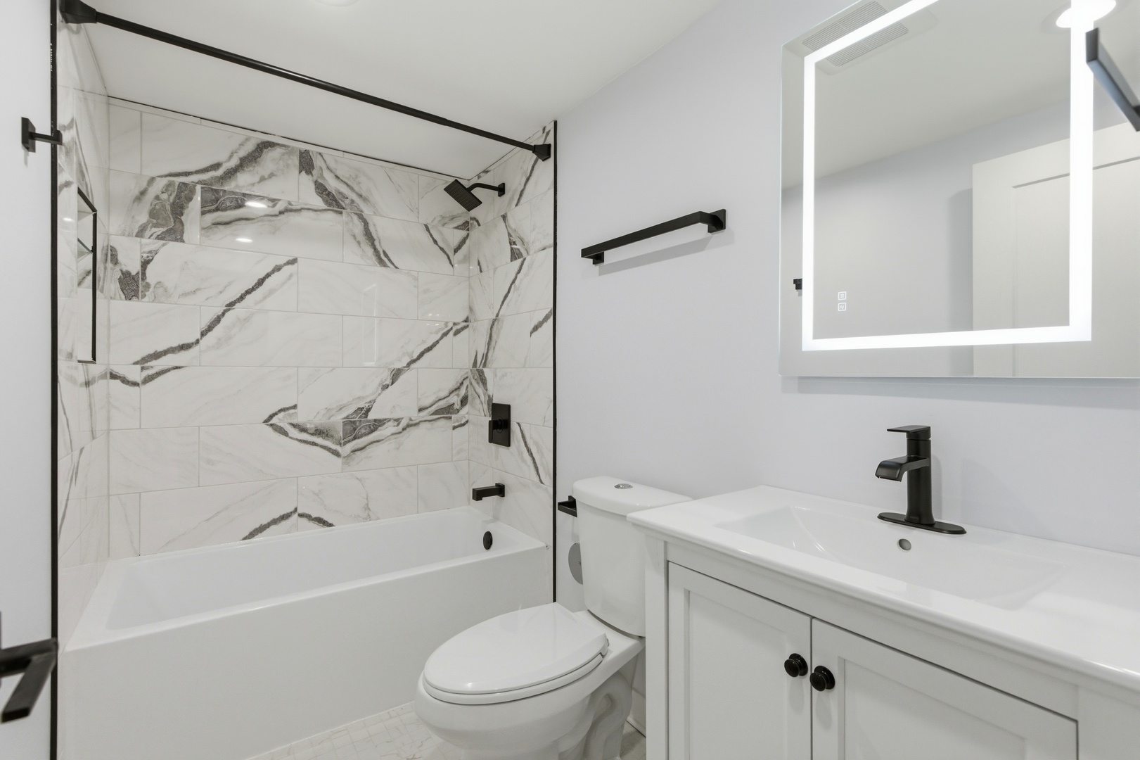 3609 Central Street, Evanston, IL 60201