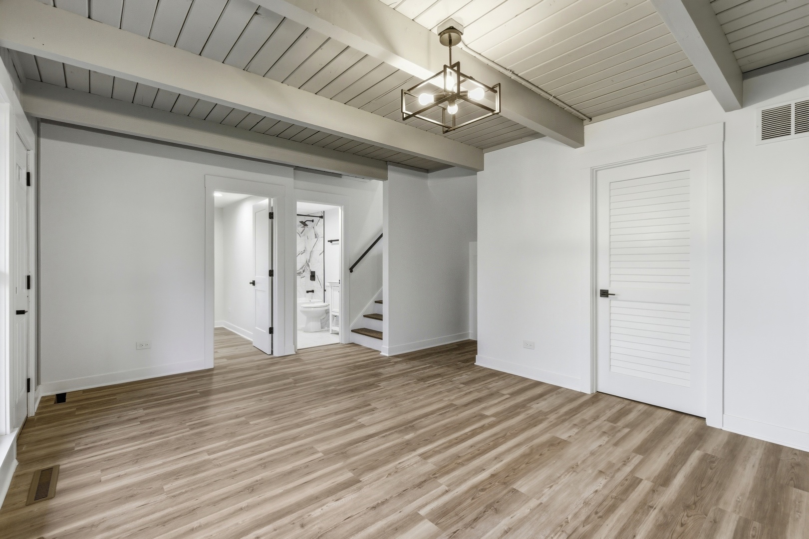 3609 Central Street, Evanston, IL 60201