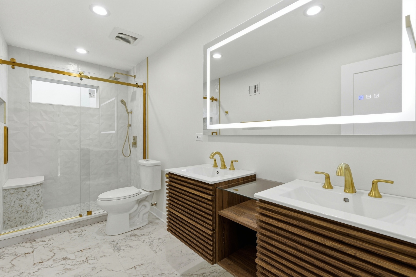 3609 Central Street, Evanston, IL 60201