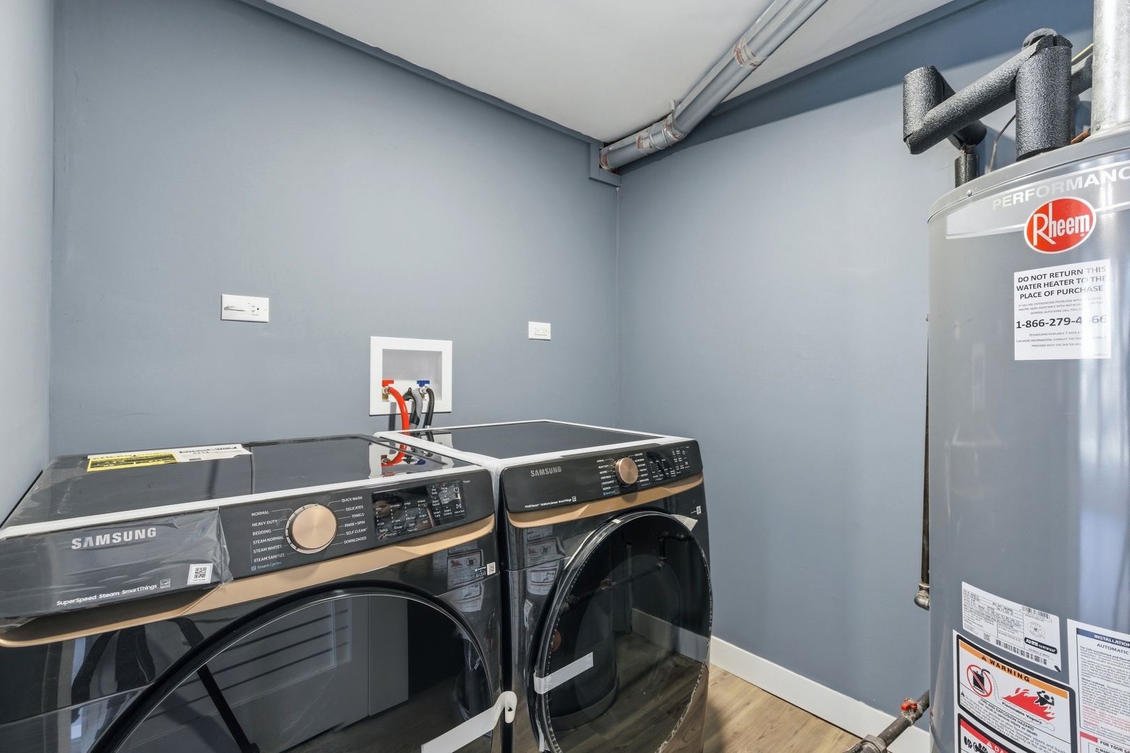 3609 Central Street, Evanston, IL 60201