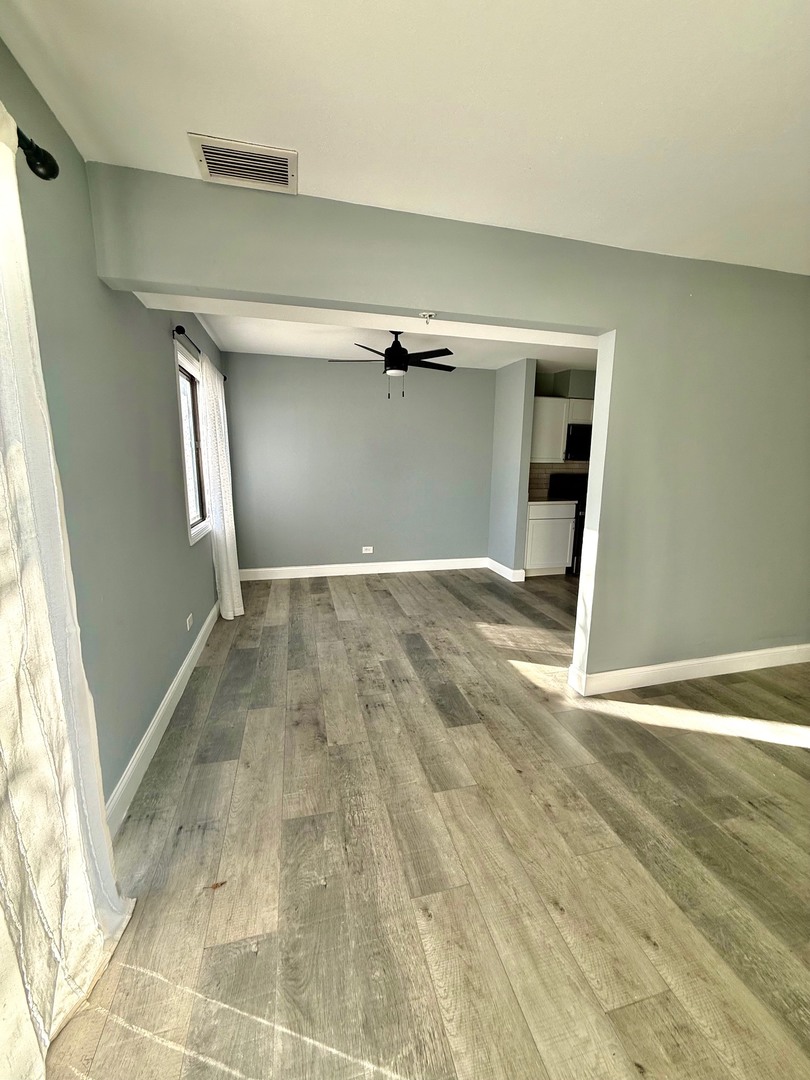 4000 Bayside Drive #110, Palatine, IL 60074