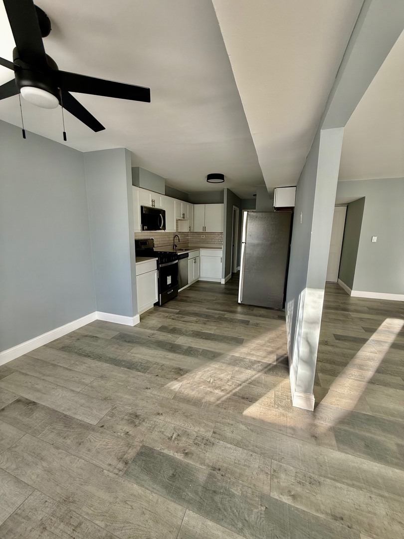 4000 Bayside Drive #110, Palatine, IL 60074