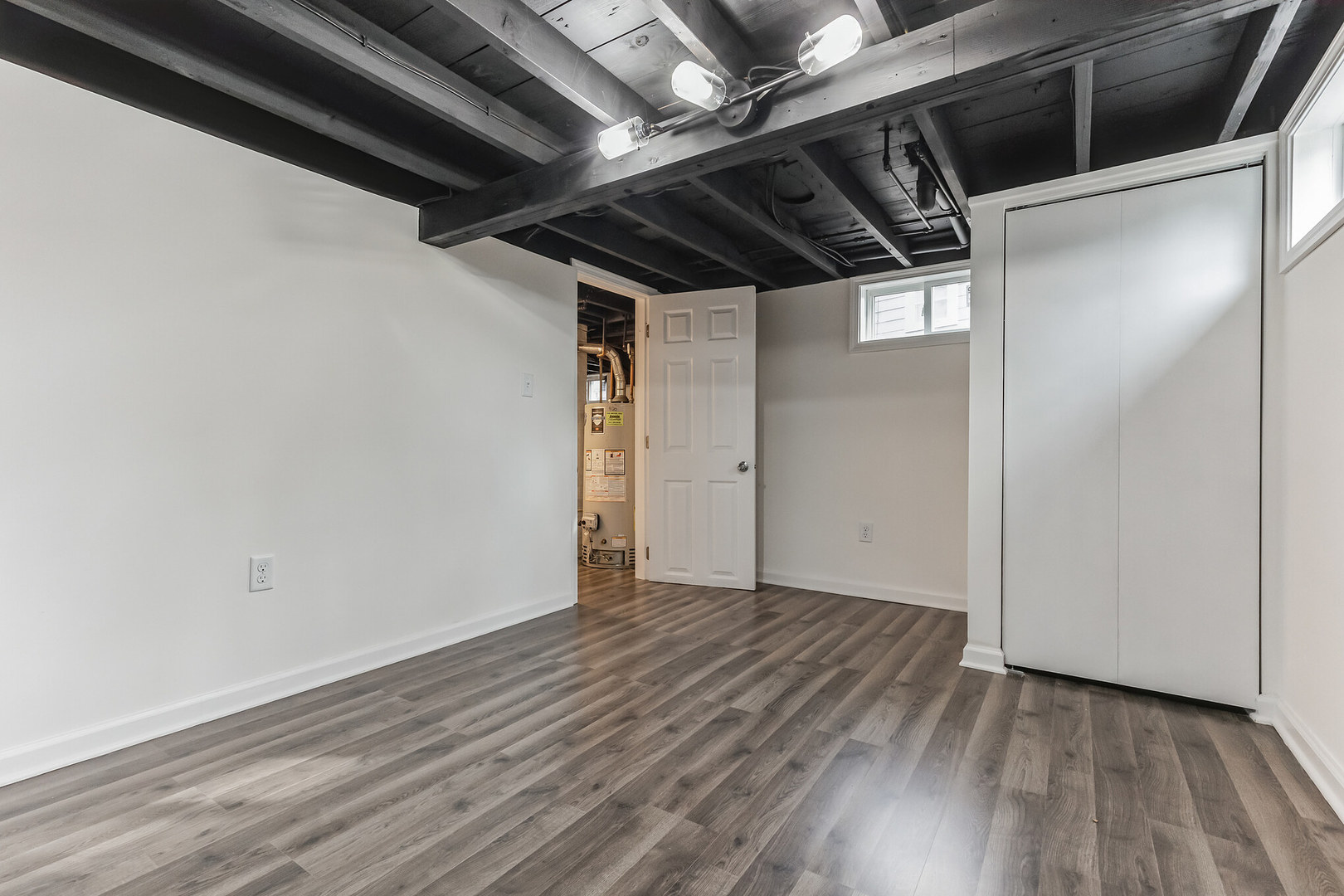 1710 W 4th Street, Dixon, IL 61021