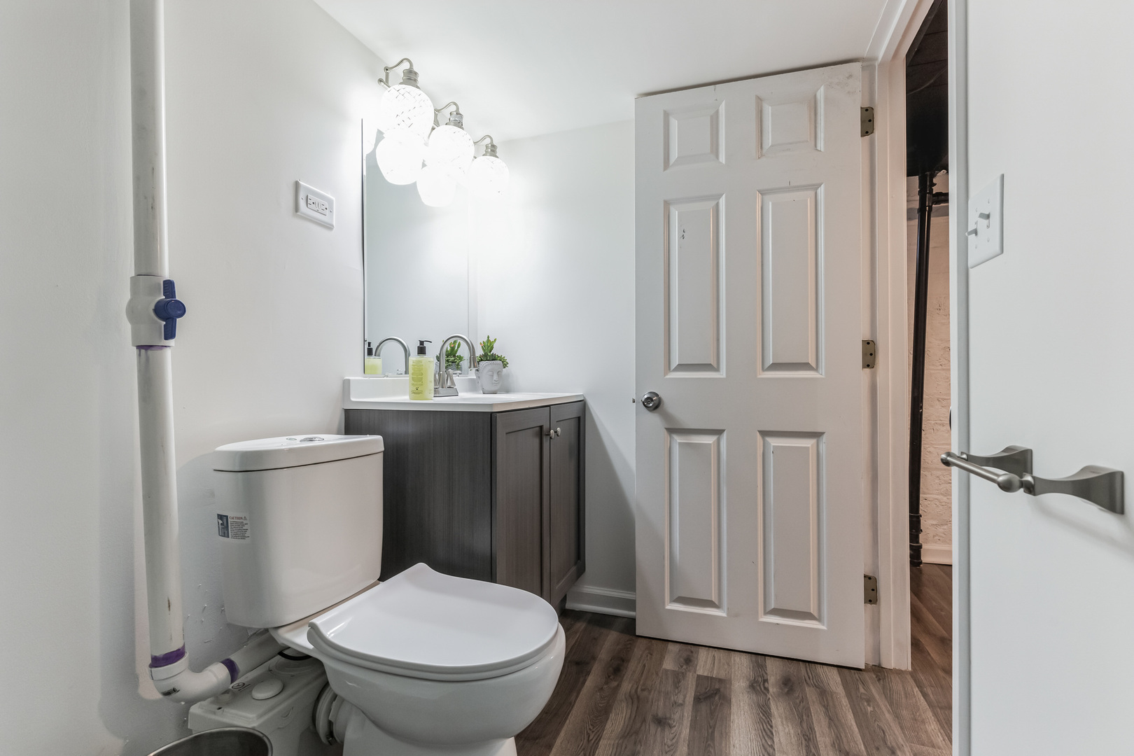 1710 W 4th Street, Dixon, IL 61021