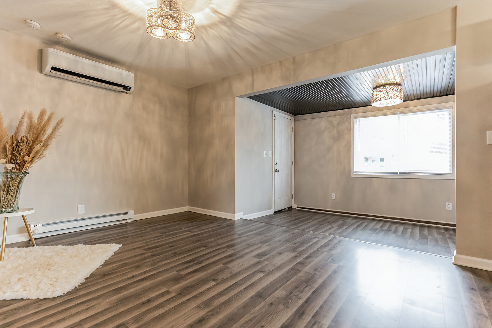 1710 W 4th Street, Dixon, IL 61021