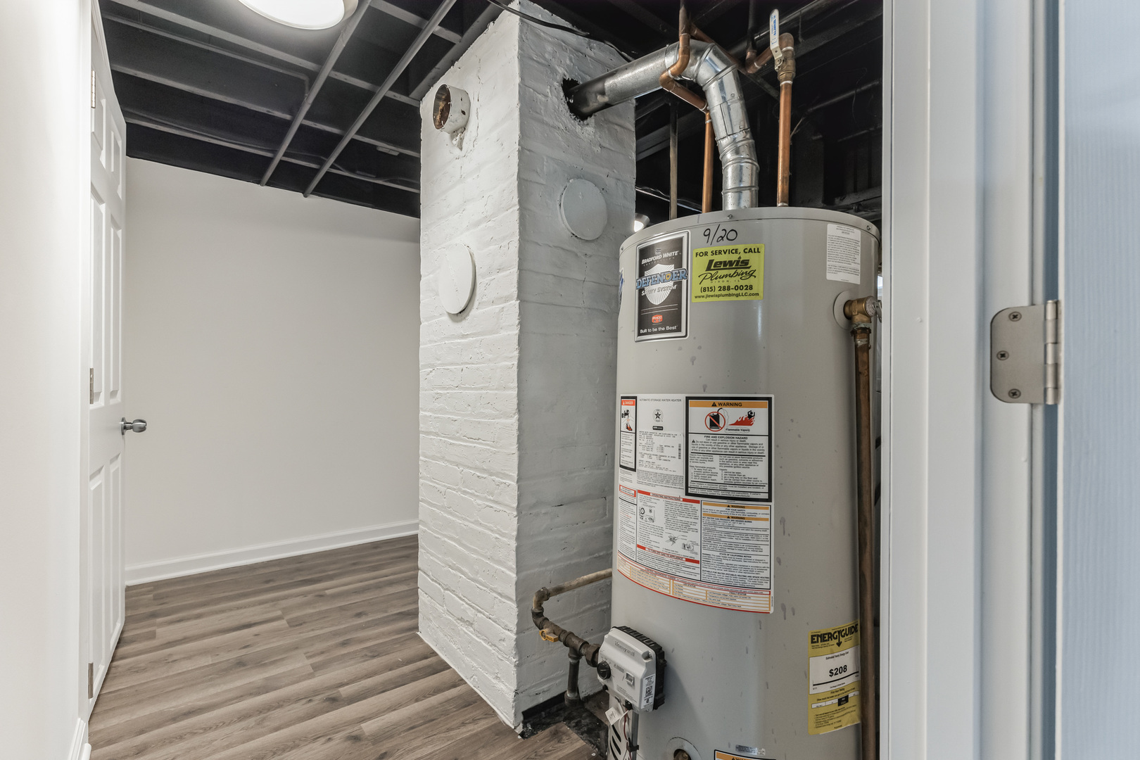 1710 W 4th Street, Dixon, IL 61021