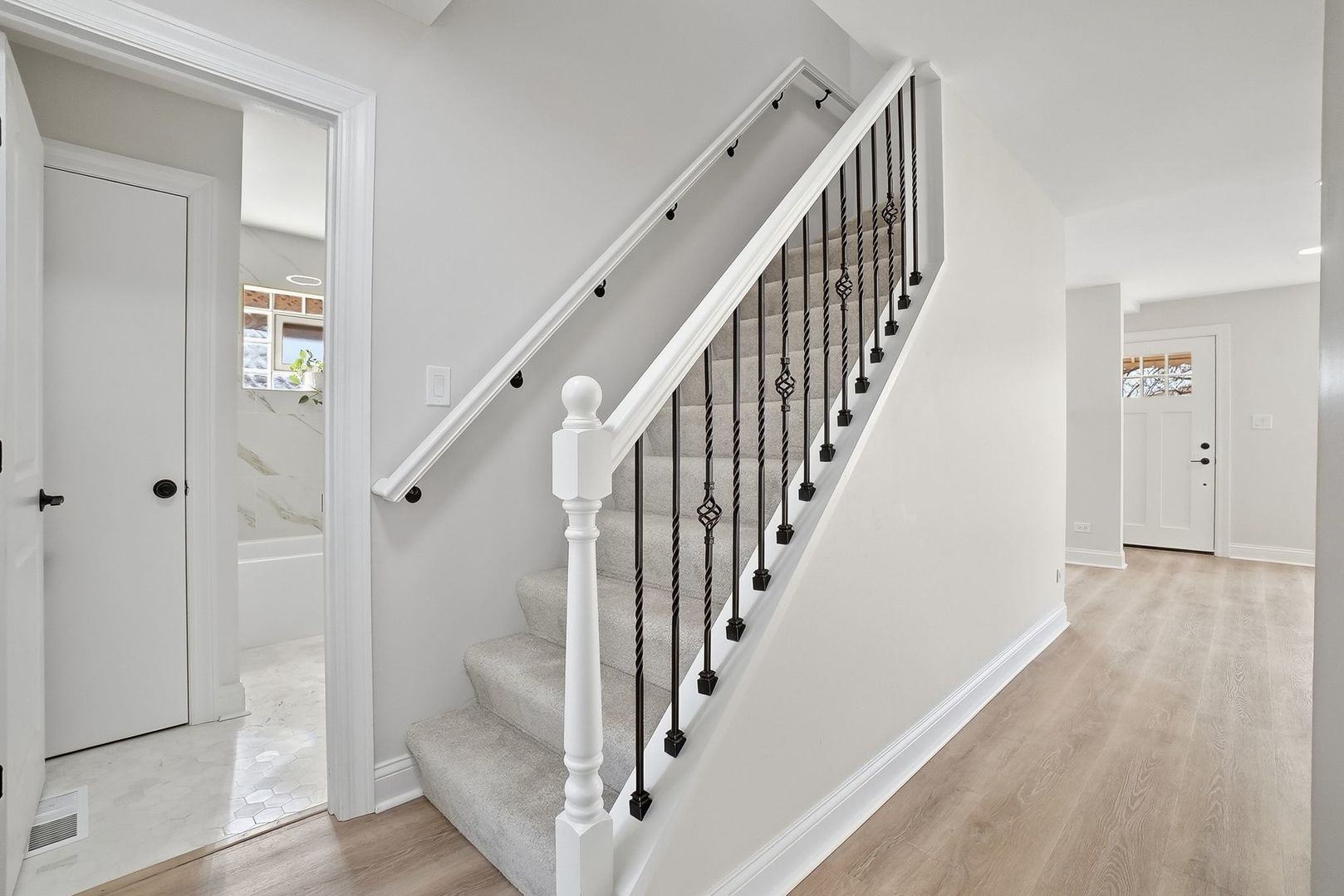 6051 S Normandy Avenue, Chicago, IL 60638