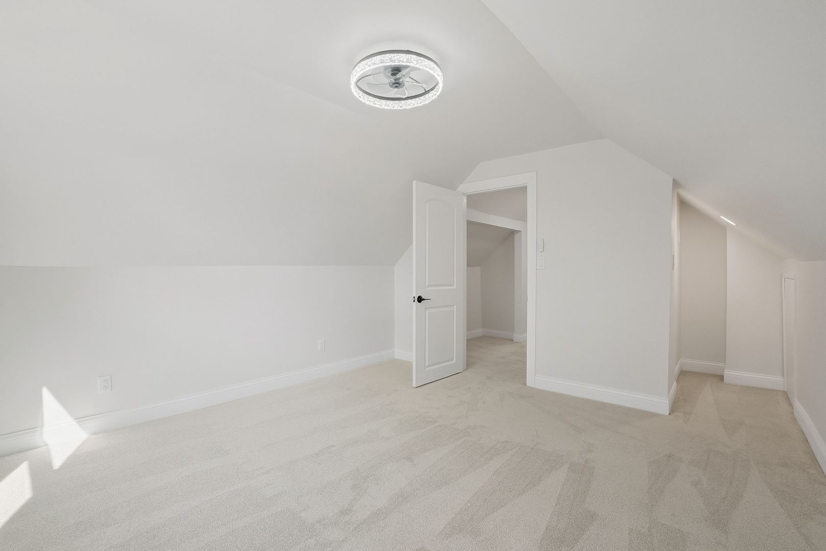 6051 S Normandy Avenue, Chicago, IL 60638