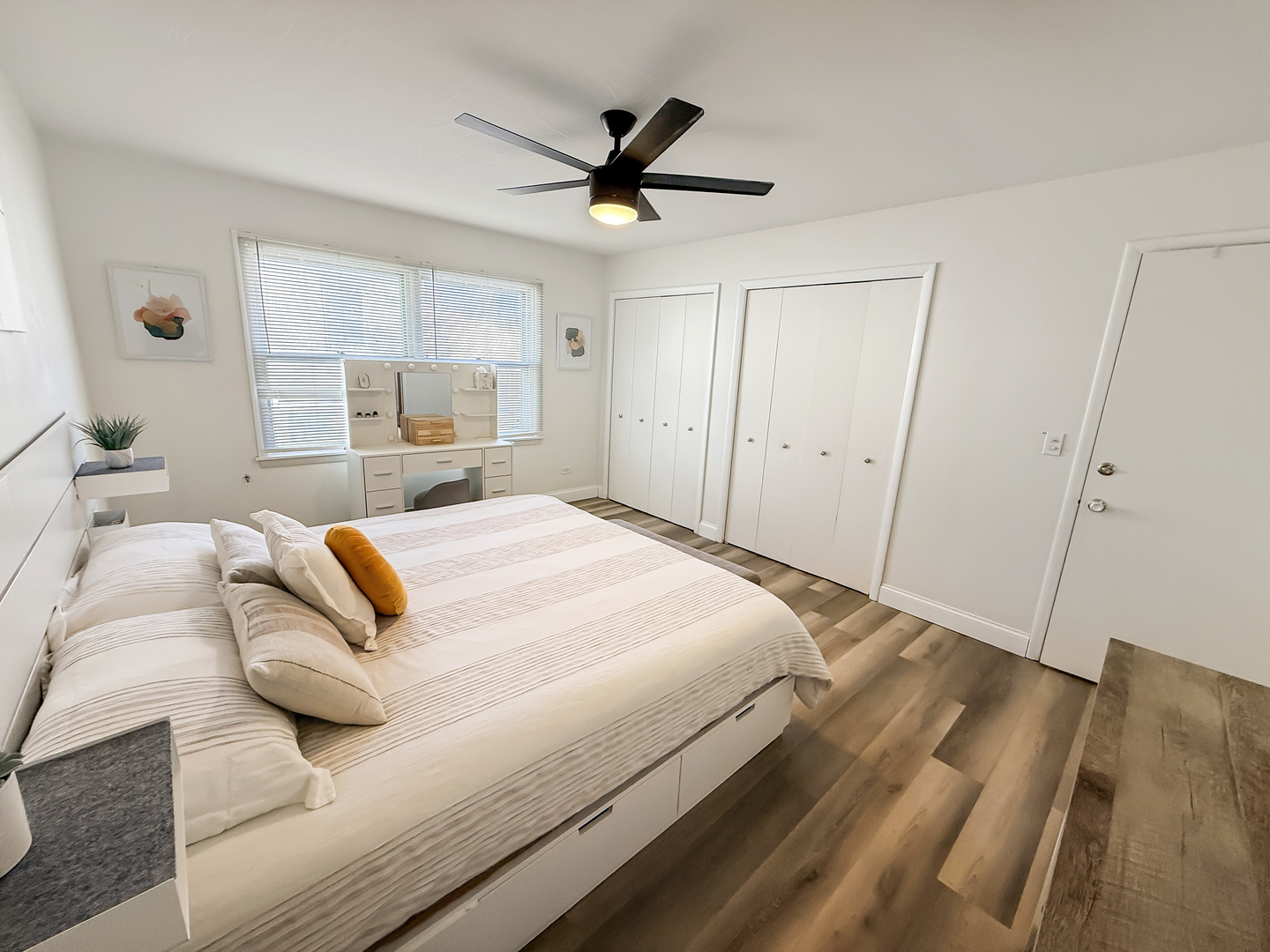 1010 W Atlantic Avenue, Waukegan, IL 60085