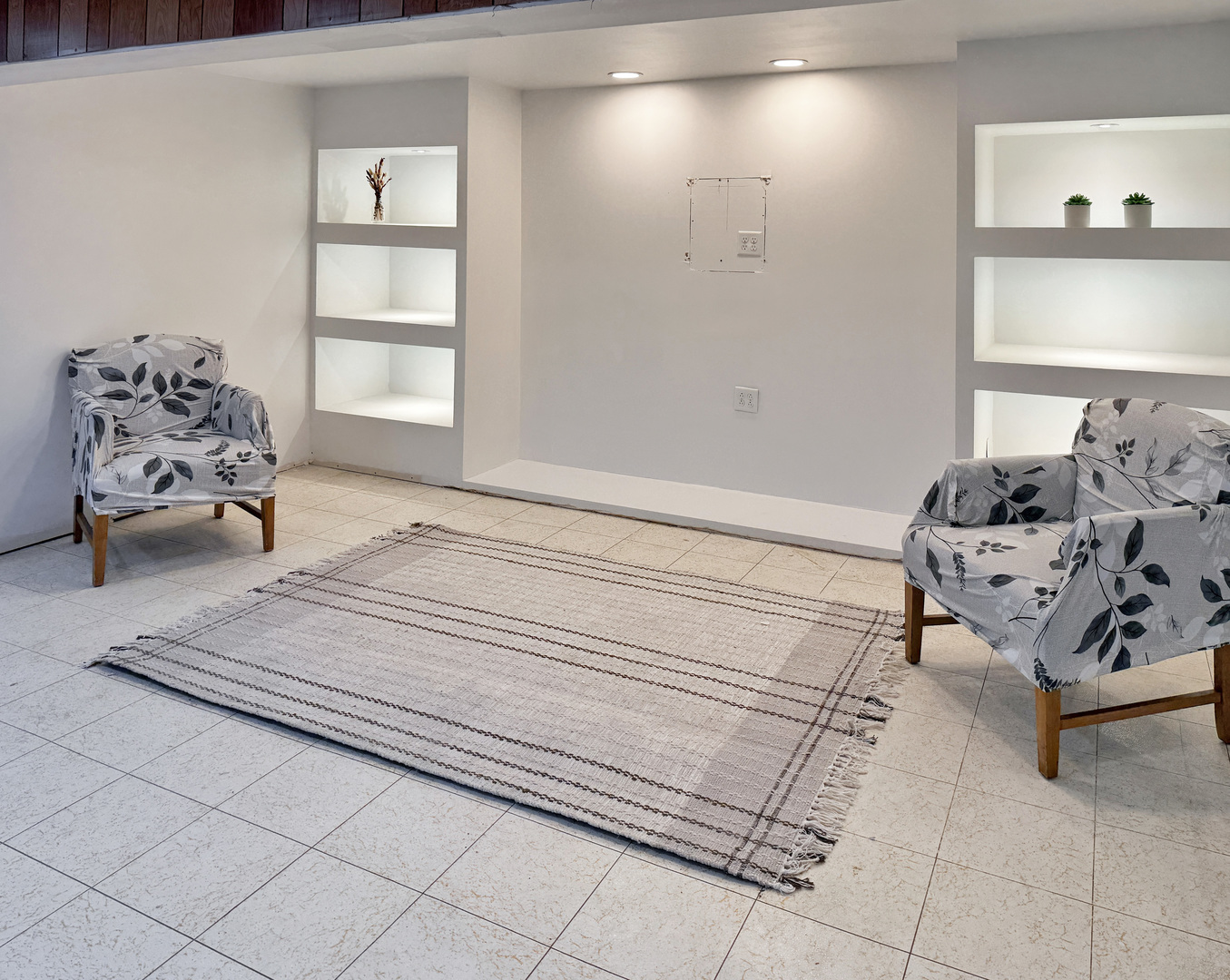 1010 W Atlantic Avenue, Waukegan, IL 60085