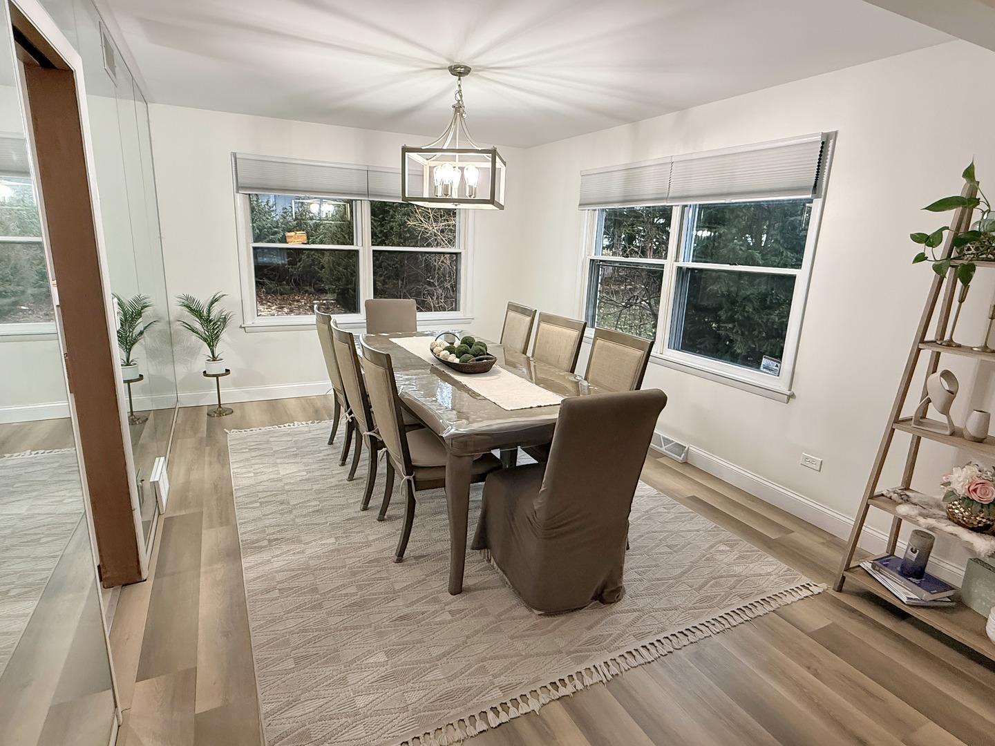 1010 W Atlantic Avenue, Waukegan, IL 60085