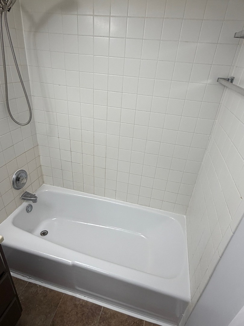 1110 W 18th Street #GE, Broadview, IL 60155