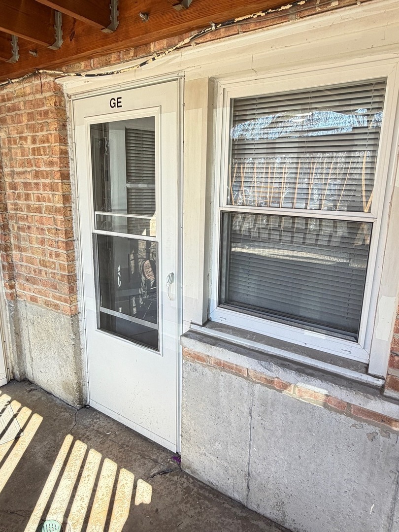 1110 W 18th Street #GE, Broadview, IL 60155