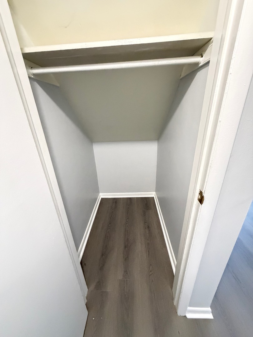 1110 W 18th Street #GE, Broadview, IL 60155