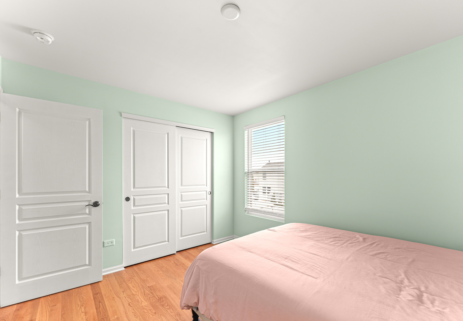 7 Pampas Court, Bolingbrook, IL 60490