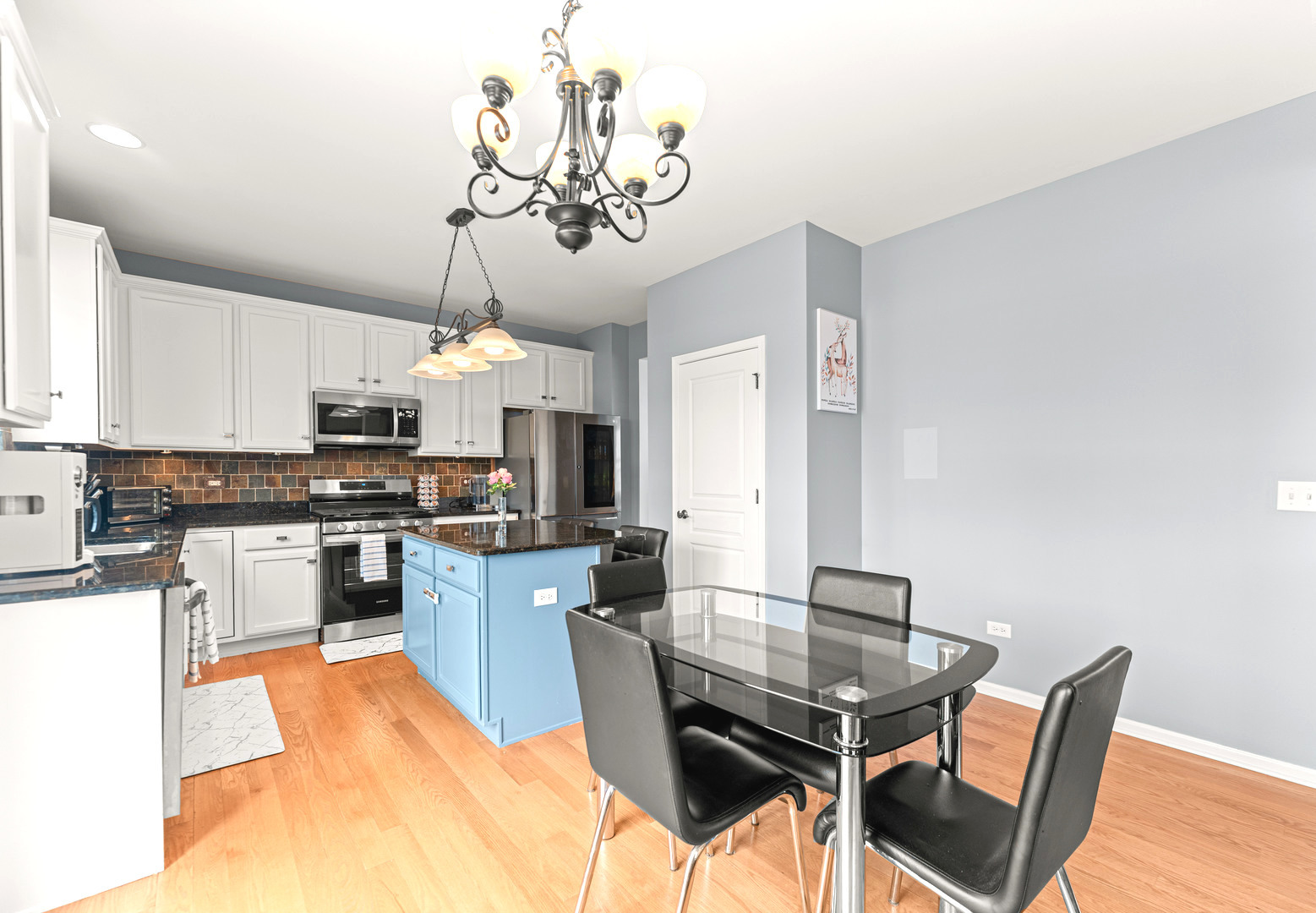 7 Pampas Court, Bolingbrook, IL 60490